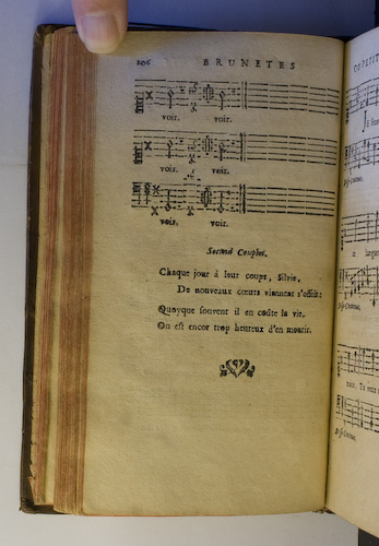 page 106 : Couplet : Chaque jour  leurs coups, Silvie.