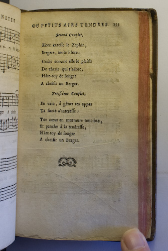 page 155 : Couplet : Envain  gner tes appas. / Flore caresse le Zphire.