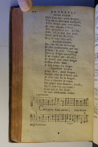 page 224 : Couplet : Adieu donc, jeune Bergere. / Cent petits soins. / En vous aimant davantage. / Qu'a donc fait, jeune Bergere.