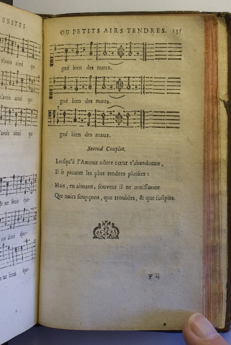 page 235 : Couplet : Lorsqu' l'amour ntre coeur s'abadonne.