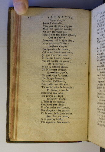 page 28 : Couplet : Jeune Pastourelle. / L'clat de tes charmes. / Lorsque dans la Lande. / Un jour dans la danse.