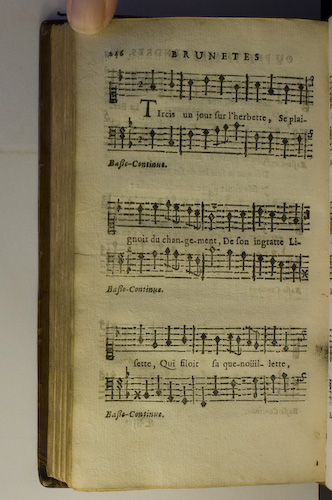 page 246 : Couplet : Tircis un jour sur l'herbette.