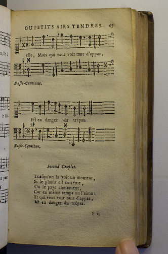 page 67 : Couplet : Lorsqu'on la voit un moment.