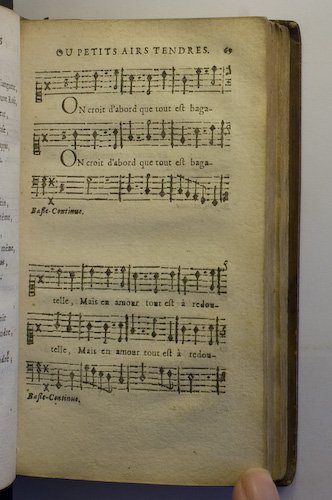 page 69 : Couplet : On croit d'abord.