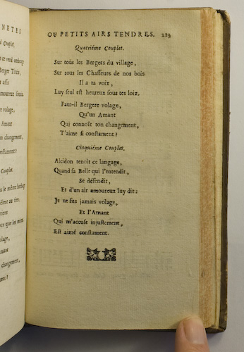 page 213 : Couplet : Sur tous les Bergers du village / Alcidon tenoit ce langage.