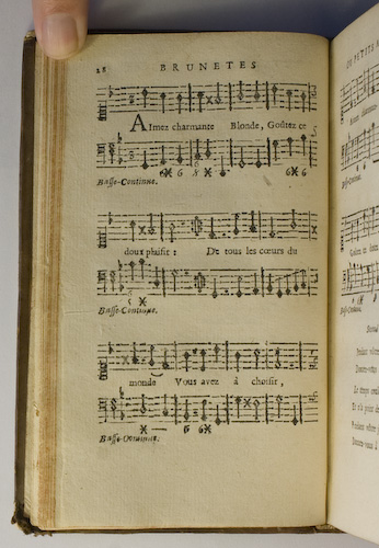 page 28 : Couplet : Aimez charmante Blonde.